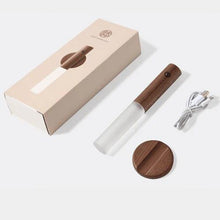 Carregar imagem no visualizador da galeria, Luminária LED com Sensor de Movimento