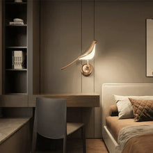 Carregar imagem no visualizador da galeria, Luminária de Pássaro de LED
