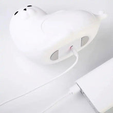 Carregar imagem no visualizador da galeria, Luminária Infantil em Silicone Foquinha
